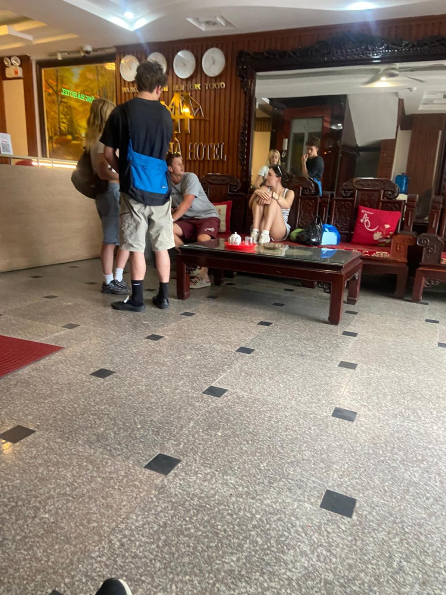 Hong Ha Hotel Thach Loi Buitenkant foto